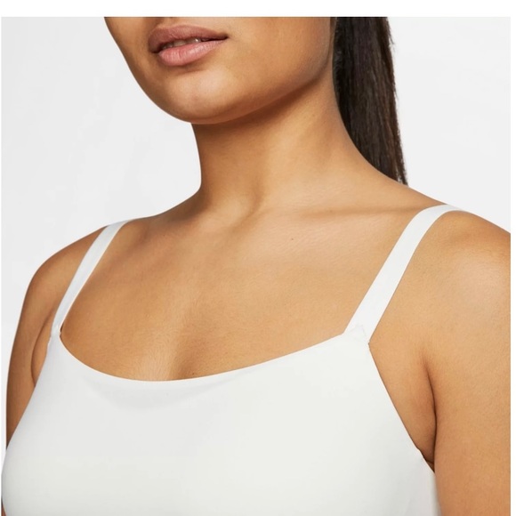 NIKE Dri-FIT Indy Luxe Convertible Low Support Sports Bra - Picture 3 of 6